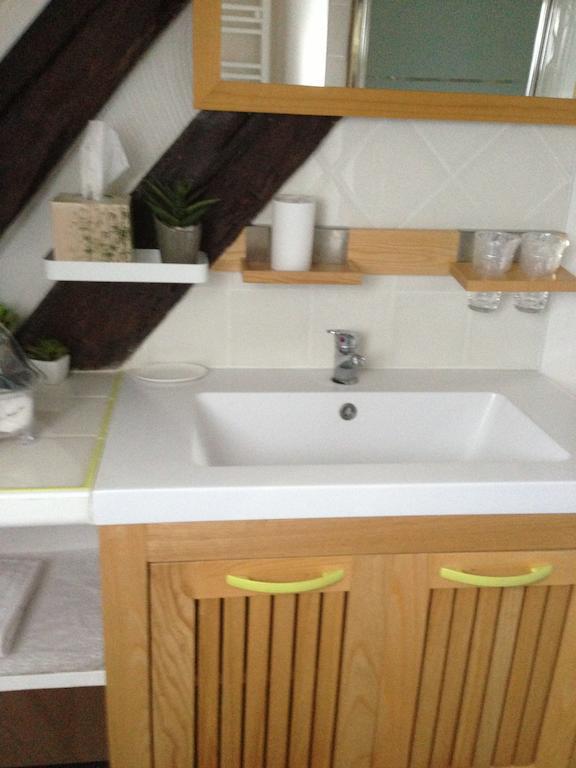 Le Lavoir Bed & Breakfast Châteauroux Rom bilde